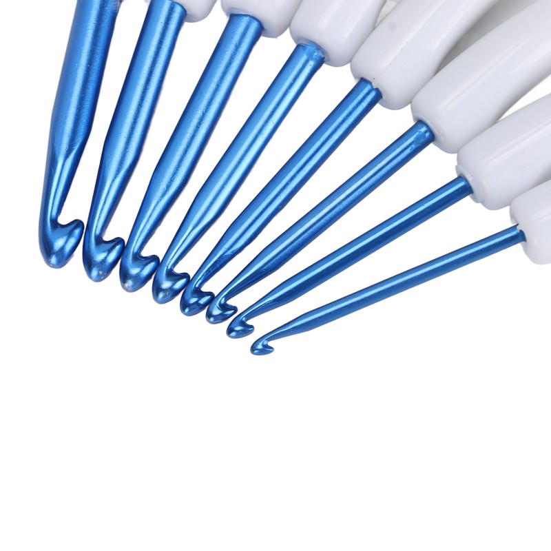 8pcs Crochet Hooks Curved Soft Handle Comfortable Portable Knitting Tool