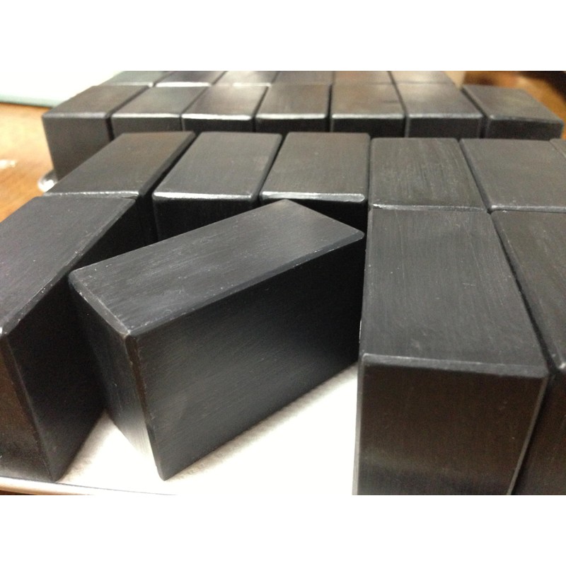 Shirasagi Sekken "Kuro" Natural Moisturizing Soap with Horse Oil and