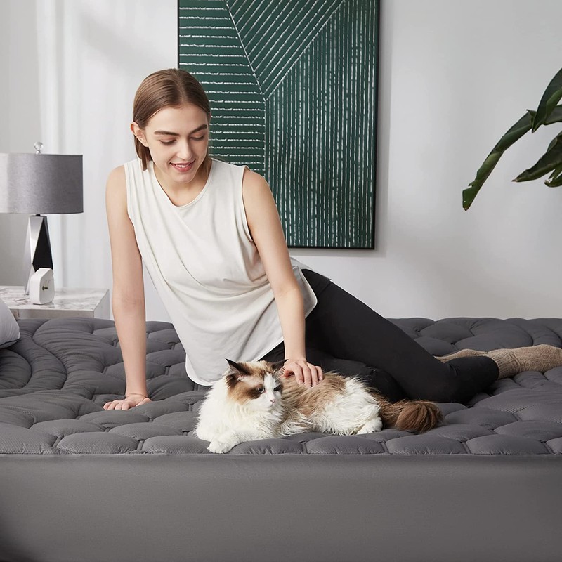 Bedsure RV Short Queen Mattress Pad Cover - Quilted Fitted