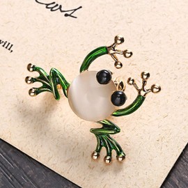coadipress Frog Brooch Pins for Women Men Cute Frog Insect Brooch Colorful Wedding Brooch Fashion Jewelry Gift (Green Frog)