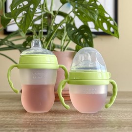 BelBeyo Tetinas Con Boquilla Y Asas Para Biberones Comotomo(Paquete De 2). Boquilla De Silicona Suave De Grado Alimenticio. Tetinas De Transición. Convierte El Biberón En Vaso Para Bebé. A Prueba De D