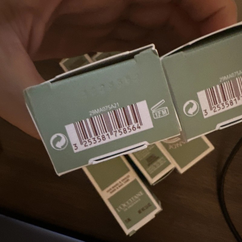 L'Occitane Almond Delicious Hands 75ml/2.5oz Hand & Foot Care