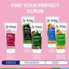 St Ives Exfoliante facial suave y suavizante, 170 g