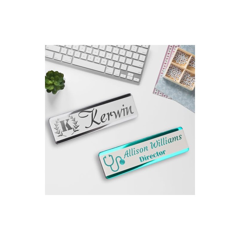 Insignias de etiquetas de nombre grabadas personalizadas: identificación personalizada con