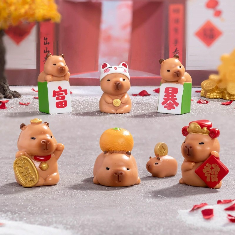 HOMICO Mini Capybara Figurines 7 Pieces New Years Tiny Capybara