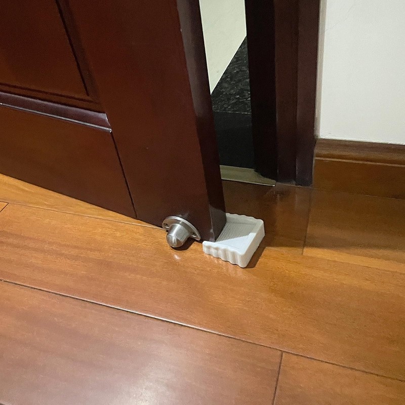Two-Way Door Stoppers, Doorstop Wedge, Small Size Cube Rubber Door