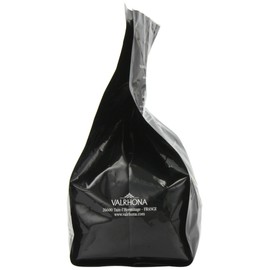 Valrhona Premium French Baking Creamy White Chocolate Discs (Feves) IVOIRE 35% Cacao. Easy Melt and Tempering. Hints of Vanilla & Warm Milk. For Sauces, Mousses, Frostings and Candies 1kg (Pack of 1)