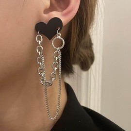 Vacaonio Vintage Heart Chain Tassel Earrings Black Heart Stud Earrings Long Heart Chain Drop Earrings Heart Chain Dangle Earrings Love Heart Earrings Jewelry for Women