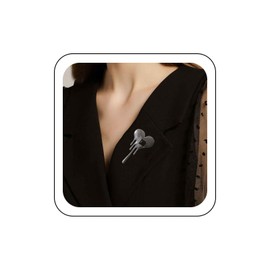 Wendalern Crystal Lava Heart Brooch - Black Square Crystal, Cute Love Lapel Pin, Vintage Heart Shaped Decor for Women