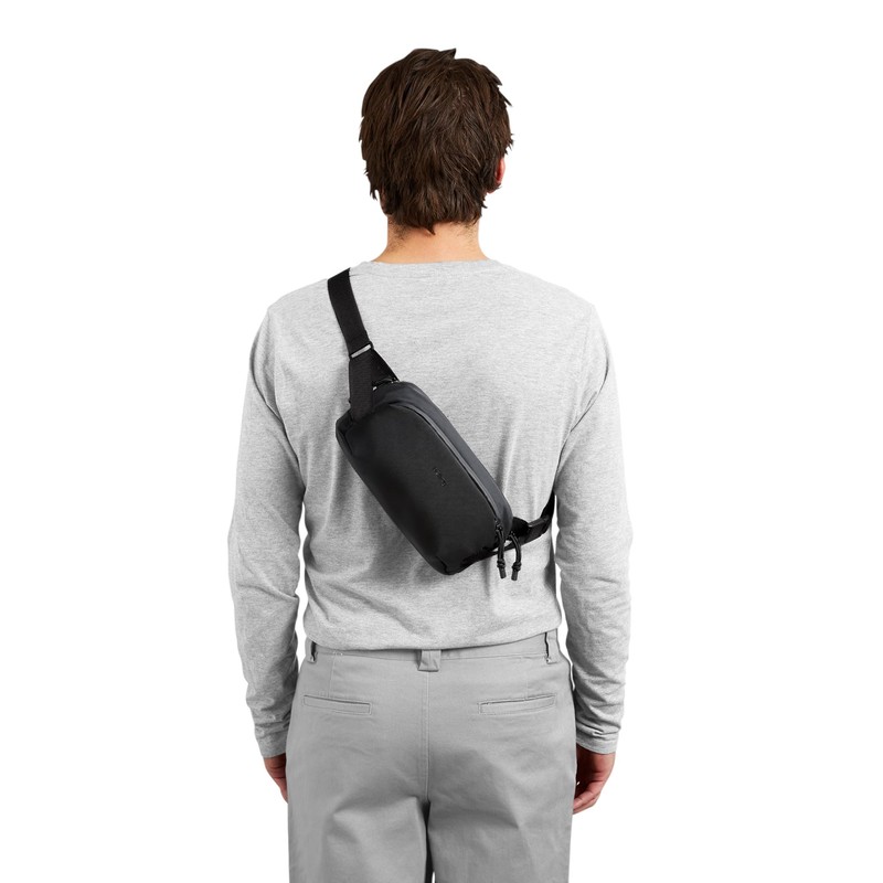 [Bellroy] Venture Ready Sling 2.5L, Black, Free size