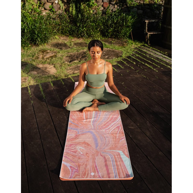 Yoga Design Lab | ホットヨガタオル | プレミアムノンスリップカラフルタオル | バリでデザイン |