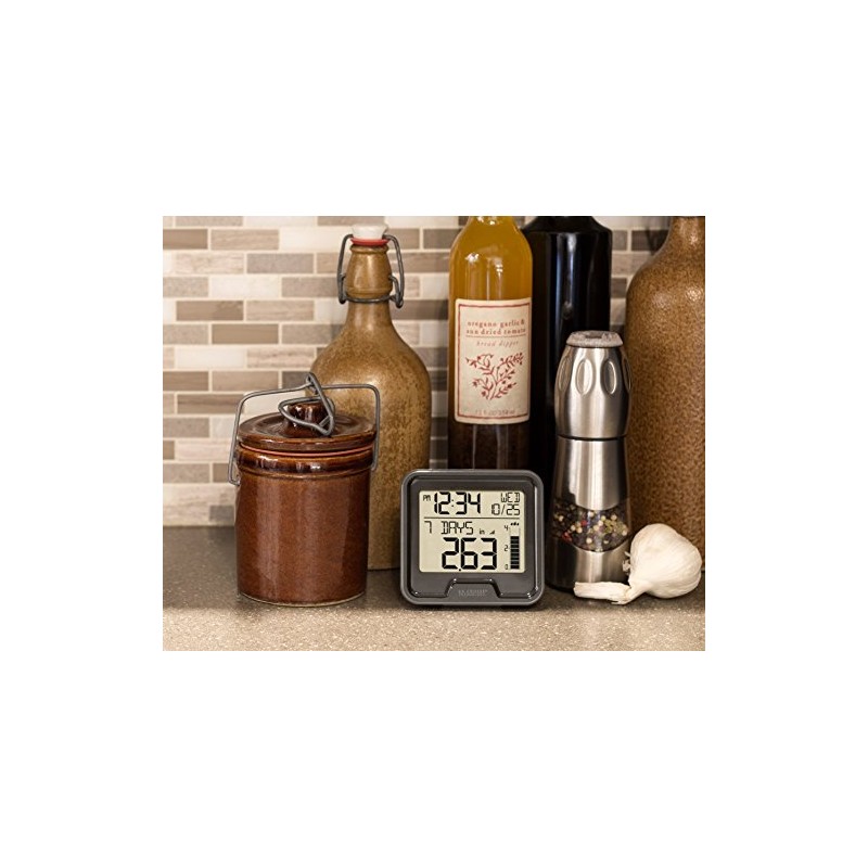 La Crosse Technology 724-1409 Wireless Rain Station , Black