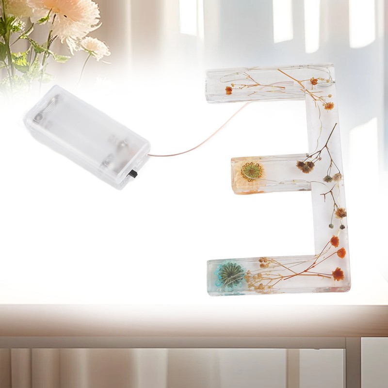 Floral Resin Letter Light Dry Flower and Alphabet Shape LED