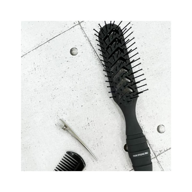 Bess Skeleton Brush