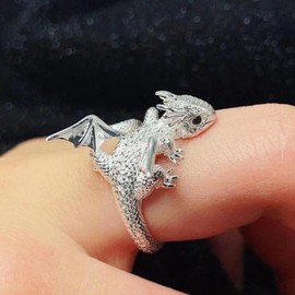 Xmsrn Vintage Dragon Knuckle Ring Silver Dragon Finger Ring Punk Pterosaur Ring Gothic Dragon Hand Ring for Women