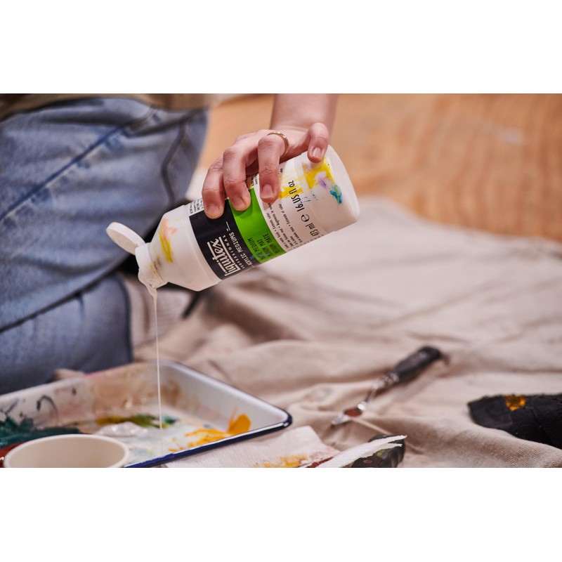 Liquitex.