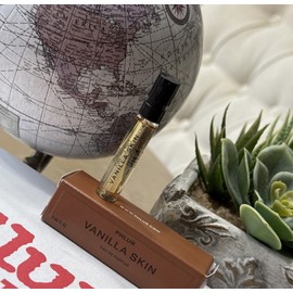 PHLUR 4 Phlur Vanilla Skin Eau De Parfum 2ml Sample Spray G1