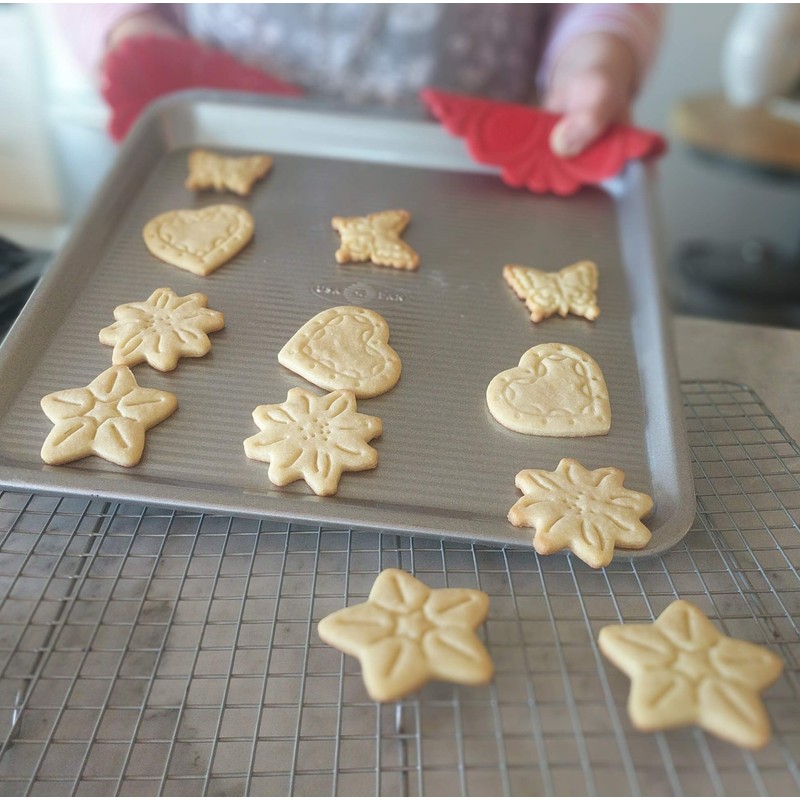 Ateco Fondant and Dough Embosser Baking Supply, 2" Star Plunger