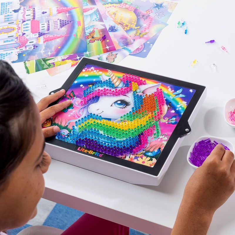 Basic Fun Lite-Brite Colour Pop Rainbow Dreams – Light-Up Creative