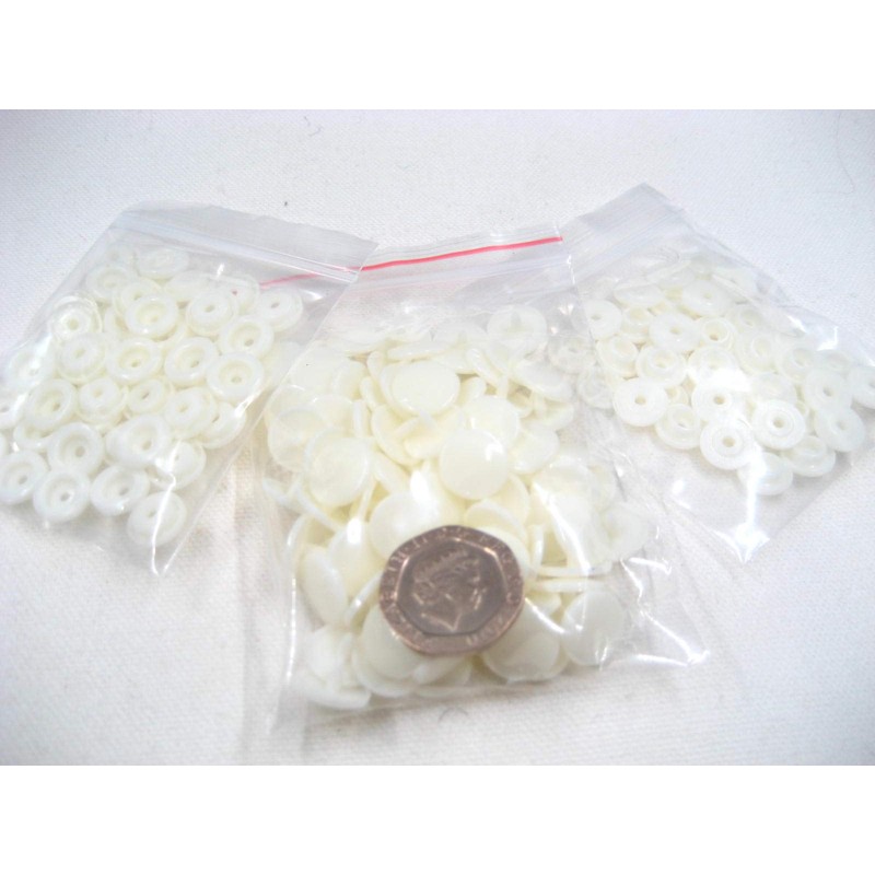 50Sets T5 1.2cm Off White Cream Plastic Resin Snaps Button