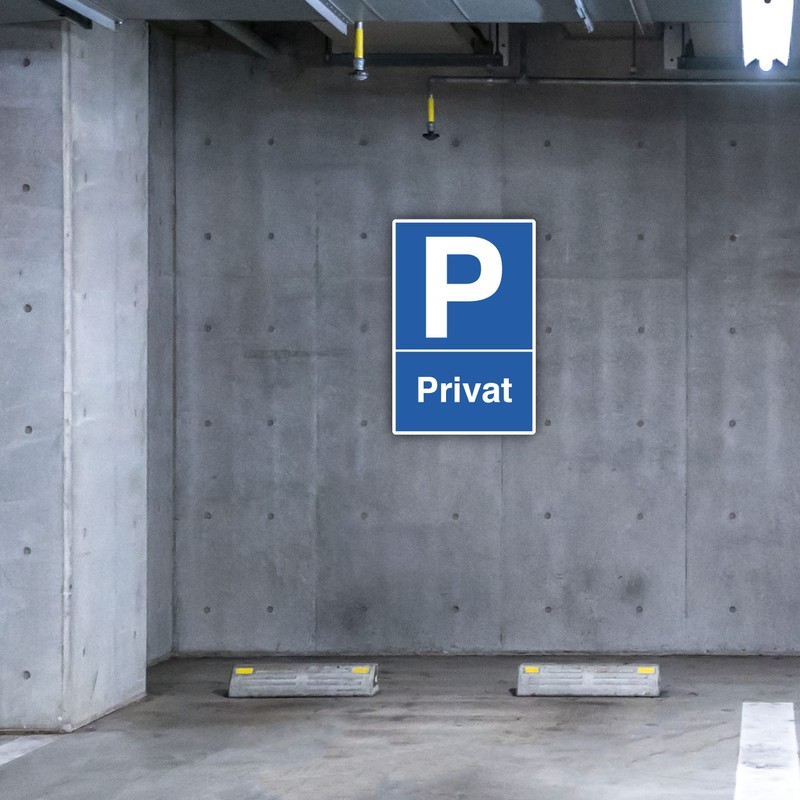 Privat Parkplatz Sign, 20 x 30 cm, Made of Sturdy