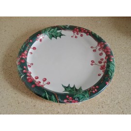 Maker's Holiday Winter Christmas Holly Holiday 8 Paper Plates 8.75" Maker's Holiday New