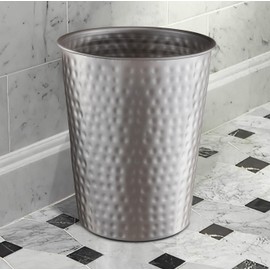 Monarch Abode 19428 - cubeta de Basura de Metal Martillado a Mano para Oficina en casa y recámara, Papelera Decorativa, cubeta de Basura de Metal para baño, Cesta de Basura de Metal Resistente al