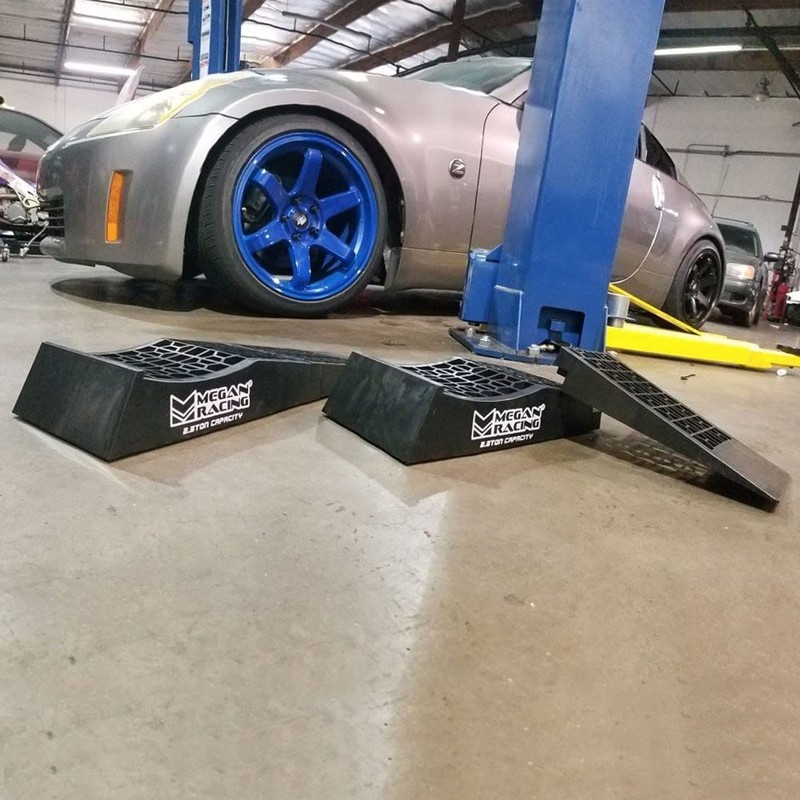 Megan Racing 2PCS Universal Low Profile Drive-On Detachable Auto Service