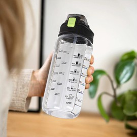 Yenergy 50 oz Glass Water Bottle with Time Markers and Carry Strap – 1.5L Borosilicate Motivational Jug with Straw Lid Sleeve for Gym Yoga Outdoor (Blacj)