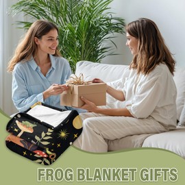 Wazzio Frog Blanket Gifts for Women Men, Mushroom Throw Blanket, Frog Theme Gifts for Frog Lovers, Frog Decor Birthday Gifts Ideas on Sofa Couch, 50" X 60"