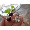 ⊹⊱ ✿★ DUNKELROTES HOLZ MIT ROBUSTER SPIRALE - OHRRINGE NATUR