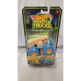 Hot Wheels Monster Trucks Midwest Madness, [Glow in The Dark] 1:64 Scale