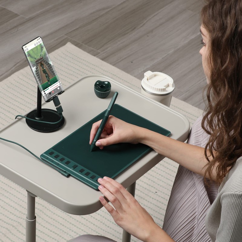 2023 HUION Inspiroy 2 Medium Drawing Tablet with Scroll Wheel
