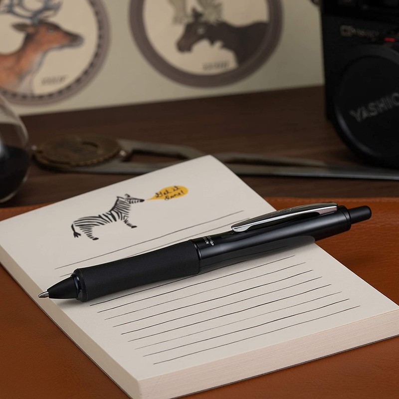 PILOT Dr. Grip FullBlack Refillable & Retractable Ballpoint Pen, Medium