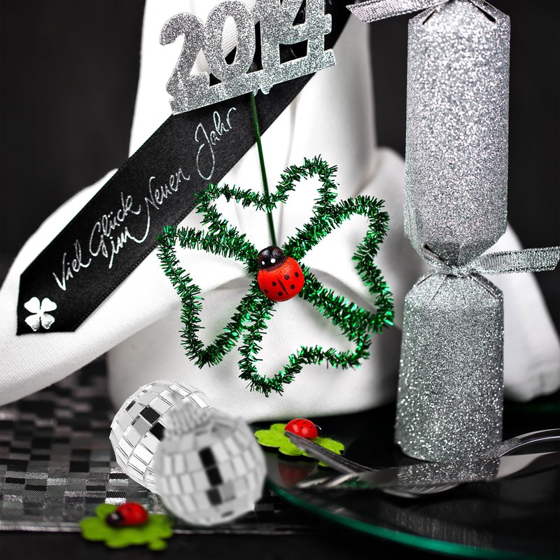 Relaxdays 15x Mini Disco Balls, in 3 Different Sizes, Ø