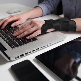 Bonmedico Forte Flexible Thumb Bandage for Left & Right, Thumb Splint Protects Saddle Joint and Thumb Base Joint, Thumb Orthosis for Injuries and Tendonitis, Thumb Protection in Black