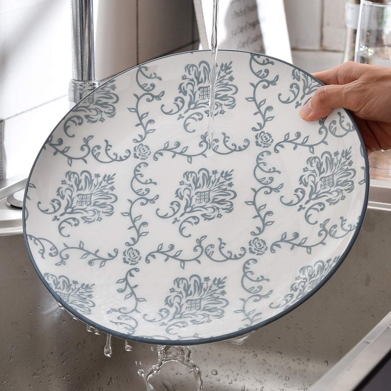 Original Heart 12-Piece Dinnerware Set, Ceramic Dish Set with Plates,