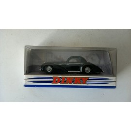 Dinky DY-14B Delahaye 145 - Metallic Red