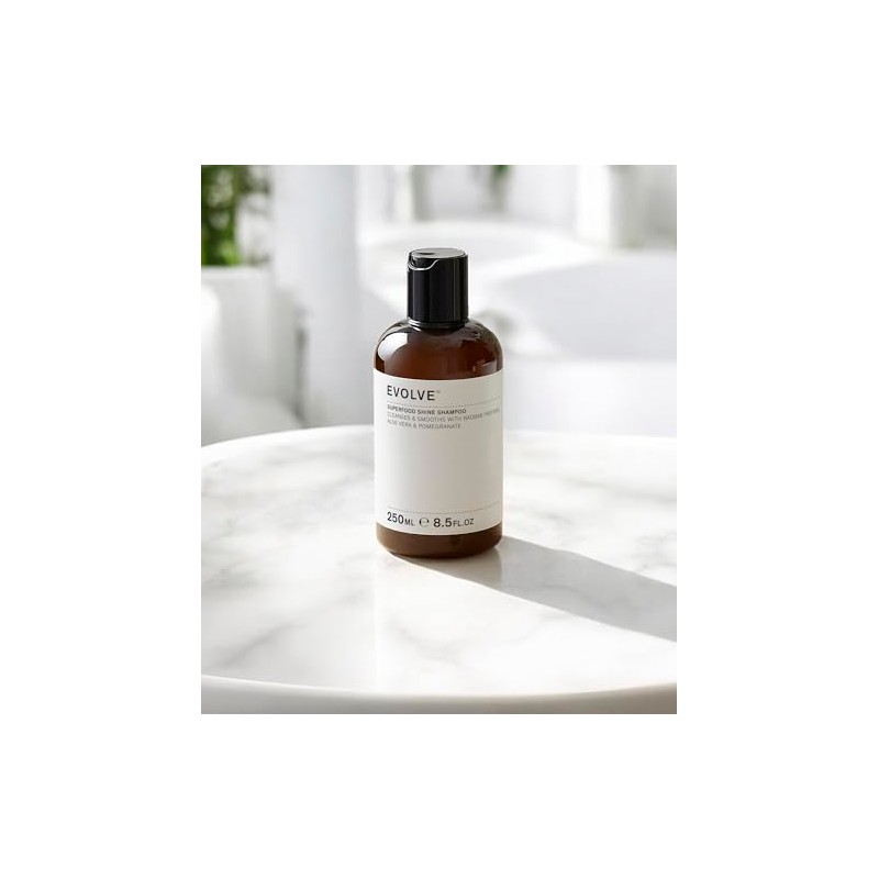 Evolve Organic Beauty Superfood Shine Shampoo (250 ml)