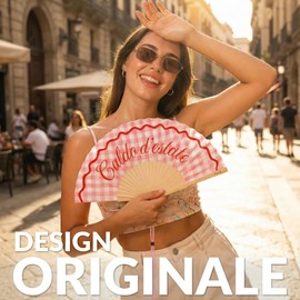 Fisura – Ventaglio originale con messaggio “Caldo d'estate”. Accessorio pieghevole in legno con motivo quadri rosa, ventilatore manuale leggero per spiaggia o festival. Laccetto incluso 42,5 x 23 cm