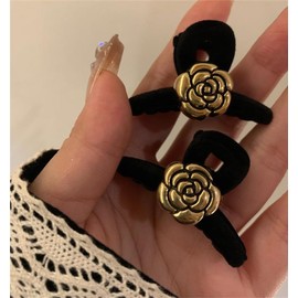 gaobaozhu Black Camellia Mini Hair Clip for Women Hairpin Elegant Side Hair Claw Clips Hairclip Girls Hair Accessories Tiny Claw Clips for Women Girls