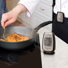 AcuRite 03168 Wireless Cooking and Barbeque Thermometer with Pager