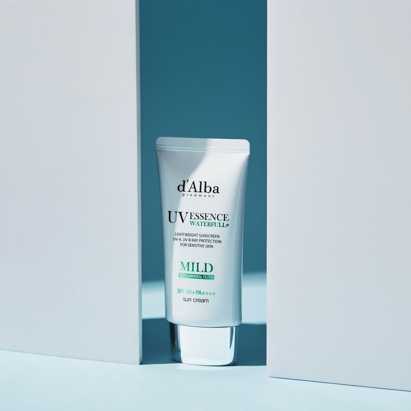 Dalba Waterful Mild Sunscreen SPF50+ PA++++