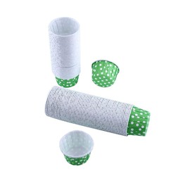 100 Pieces Paper Baking Cups Greaseproof Paper Cupcake Liners Muffin Baking Cups Decoration 8 Colors to Choose (Green)