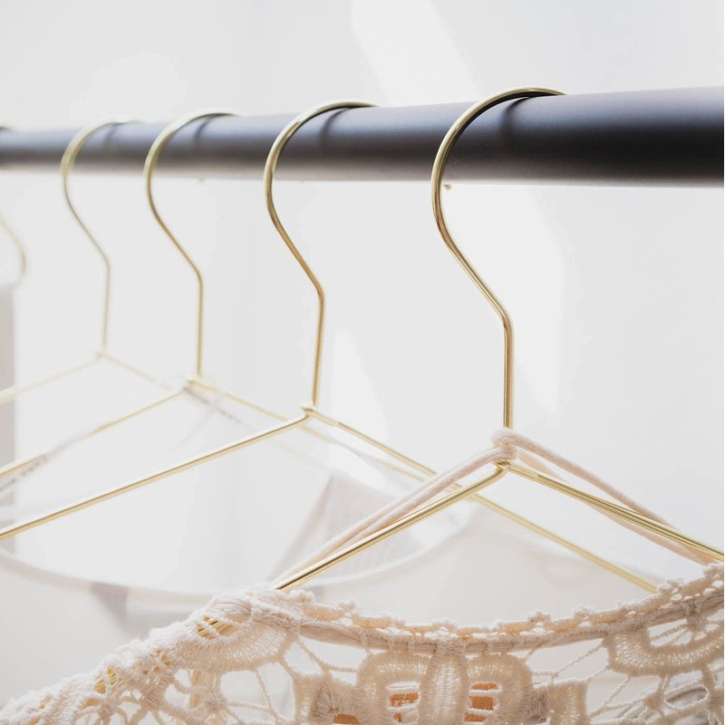 Design Clothes Hangers Made of Sturdy Metal - Pack of