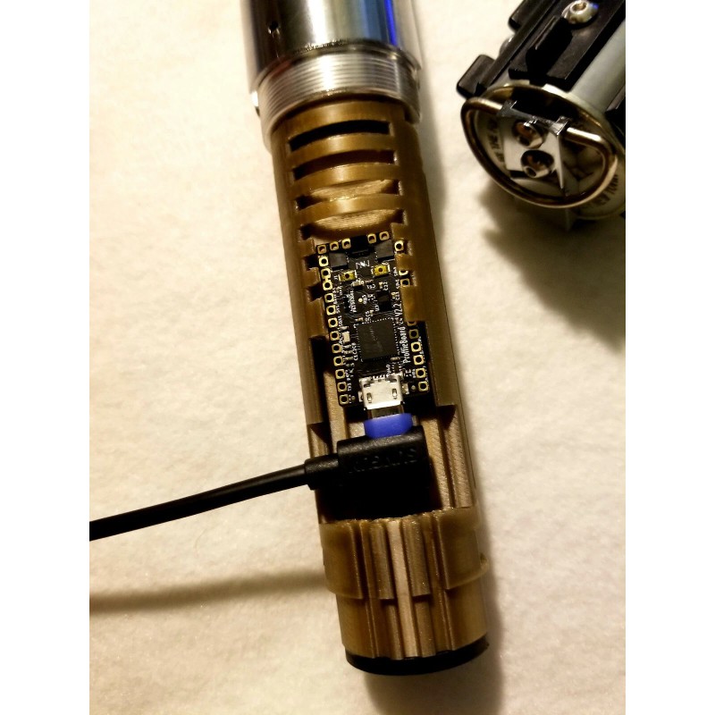 Graflex 2.0 2.5 Chassis Lightsaber soundboard CFX Proffieboard removable battery