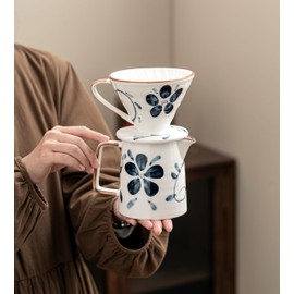 HYAXGM Pour Over Coffee Maker,Ceramic Coffee Maker With 40 pcs V60 Paper Filter，15oz/450ml Pour Over Coffee Dripper (Blue and white, V02)
