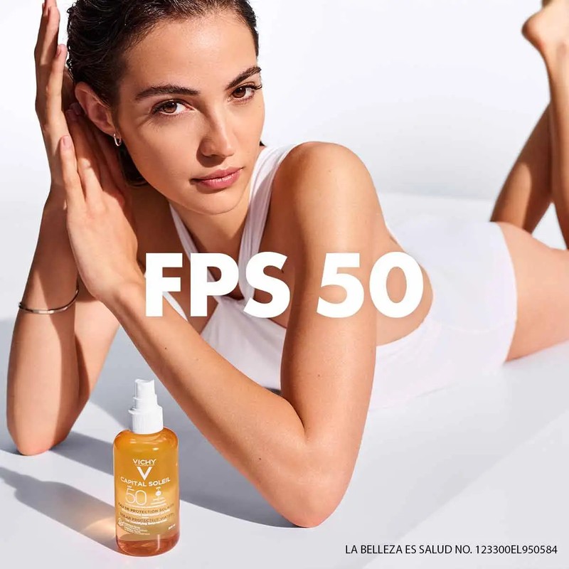 Agua Solar Protectora Corporal Hidratante con Ácido Hialurónico y Vitamina