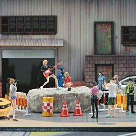 kivcmds 2pcs/Set 1:64 Scale Miniature Figures Hand Painted Tiny People Model Trains Diorama Scenery Architectural Character for Micro Landscape Collectible Craft,Singer and Guitarist