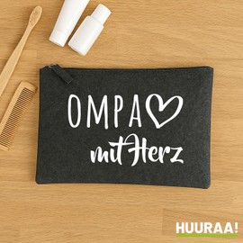 Huuraa Kulturbeutel OMPA mit Herz Geschenk 1 Liter Charcoal Filz OMPA Geschenkidee